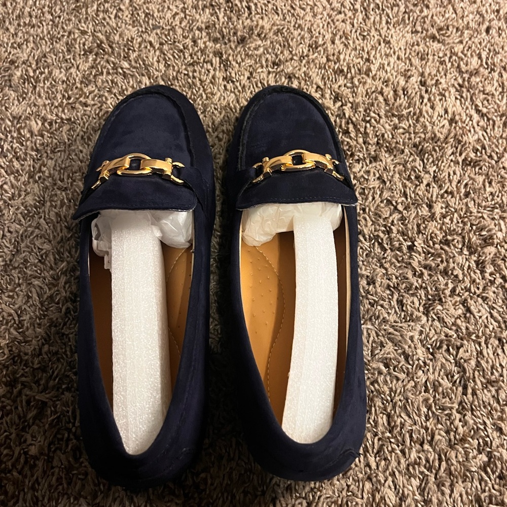 Elegant Navy Loafers with Gold Accent
